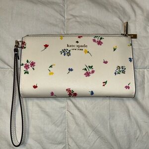 Kate Spade Staci Wristlet